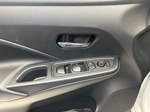 New 2025 Nissan Versa SV w/ Trunk Package FWD image 21