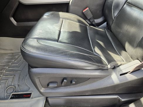 Used 2016 Chevrolet Silverado 2500 LTZ w/ LTZ Plus Package image 21