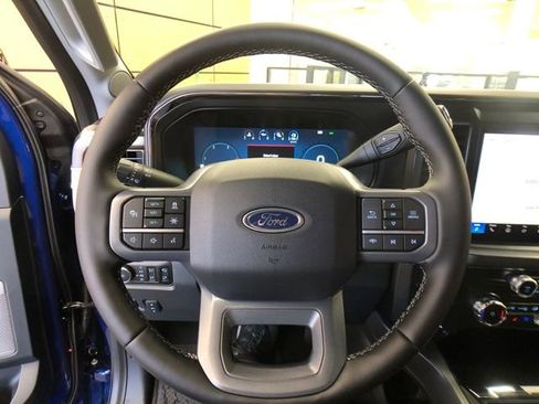 New 2026 Ford F250 Lariat w/ Black Appearance Package image 13