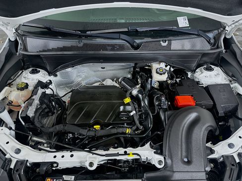 Used 2024 Chevrolet TrailBlazer LS image 32