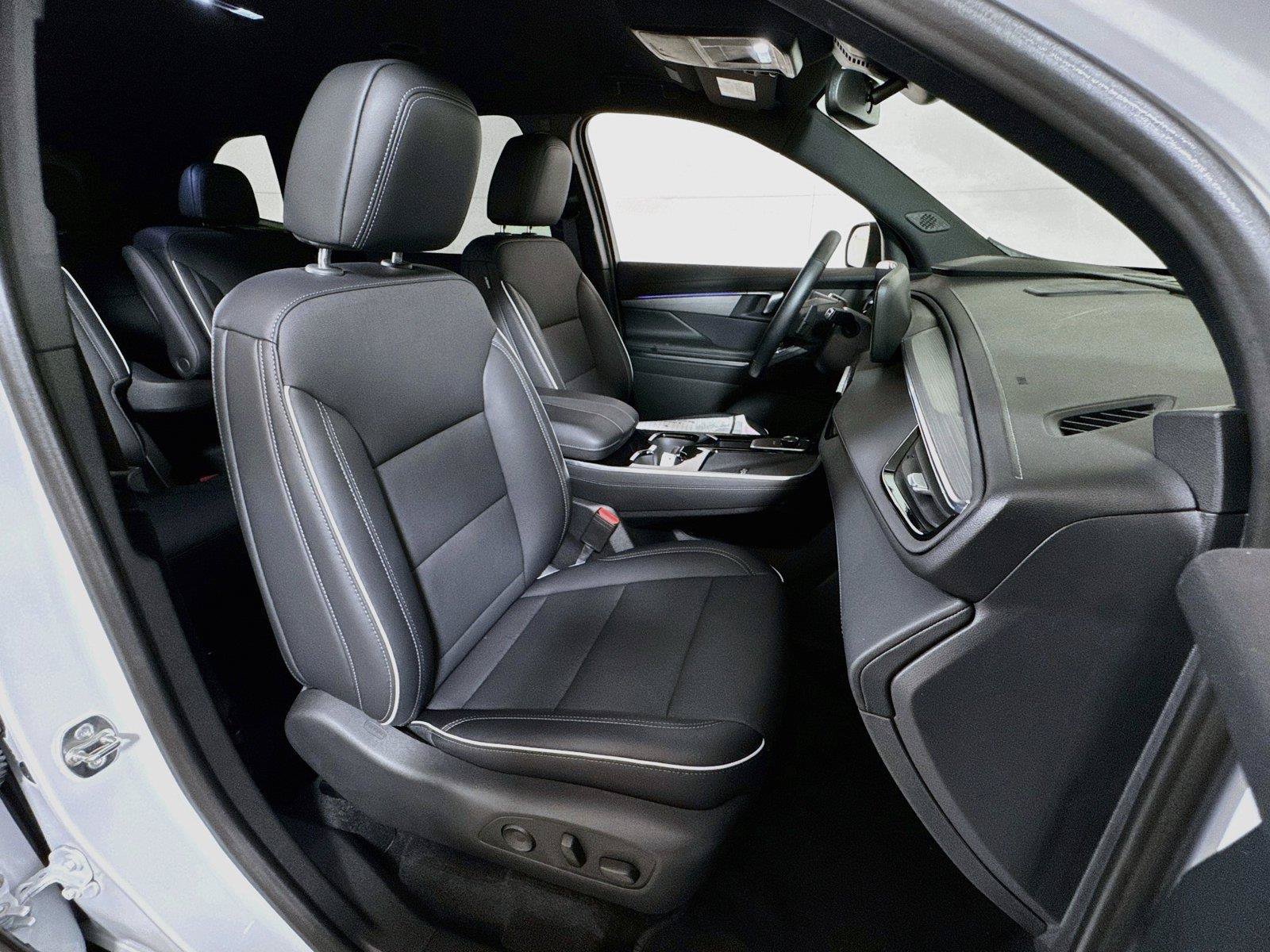 Certified 2026 Buick Enclave Preferred FWD image 28