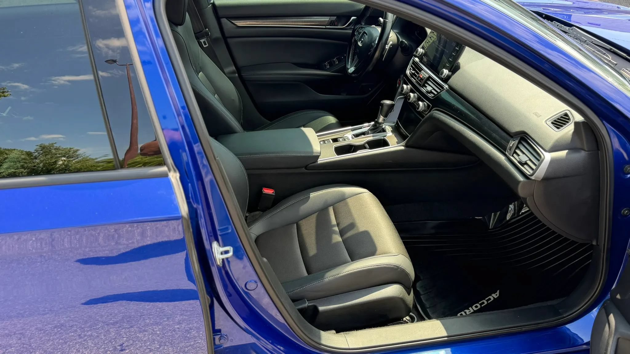 Used 2022 Honda Accord Sport image 16