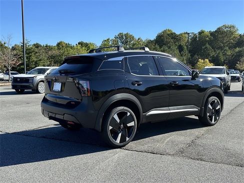 New 2026 Nissan Kicks SR image 12
