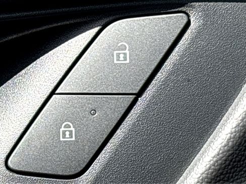 New 2026 Chevrolet Equinox RS w/ Safety and Technology Package image 28