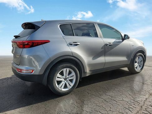 Used 2019 Kia Sportage LX image 4