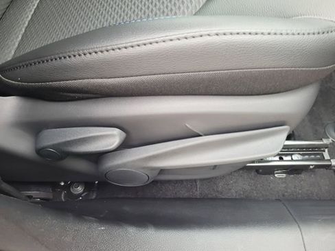 New 2026 Jeep Compass Latitude image 16