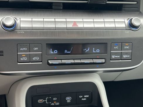 Certified 2025 Hyundai Kona SEL AWD/4WD image 13