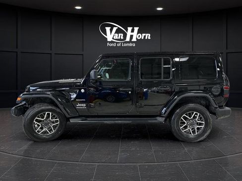 Used 2024 Jeep Wrangler Sahara w/ Technology Group image 12