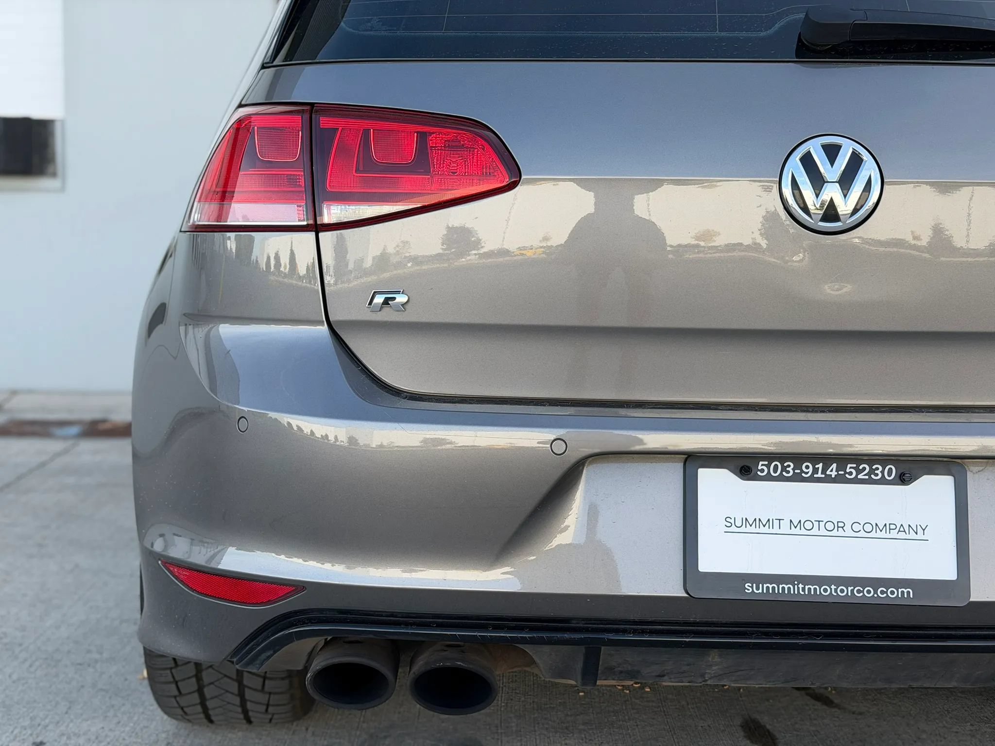 Used 2017 Volkswagen Golf R 4-Door AWD/4WD image 29