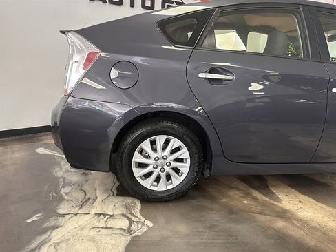 Used 2014 Toyota Prius image 7
