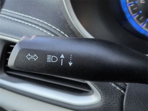 Used 2022 Chrysler Pacifica Touring-L image 30