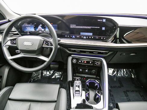 Certified 2025 Audi Q5 Premium Plus w/ Premium Plus AWD/4WD image 13