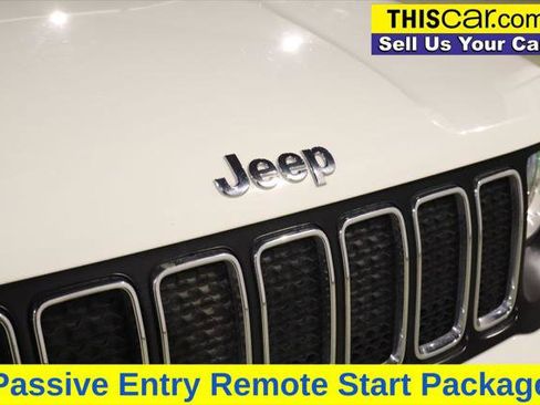 Used 2019 Jeep Renegade Sport w/ UConnect 7.0 Group FWD image 12