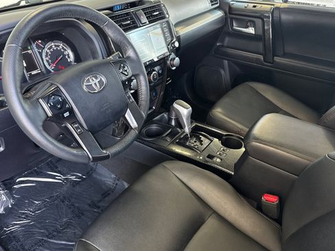 Certified 2023 Toyota 4Runner TRD Off-Road Premium w/ Moonroof Package AWD/4WD image 9