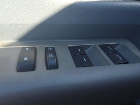 Used 2016 Ford F250 XLT w/ XLT Value Package AWD/4WD image 11