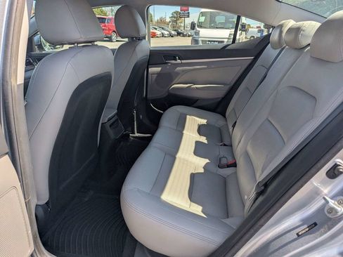 Used 2017 Hyundai Elantra SE w/ SE A/T Tech Package 03 image 13