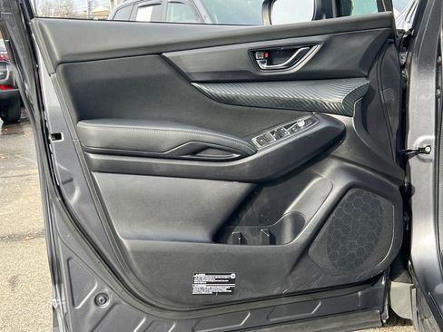 Used 2024 Subaru Ascent Premium w/ Convenience Package image 19