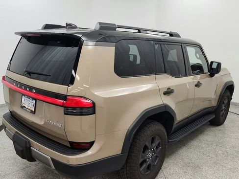 Used 2024 Lexus GX 550 image 23