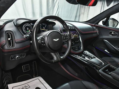 Used 2023 Aston Martin DBX AWD/4WD image 20