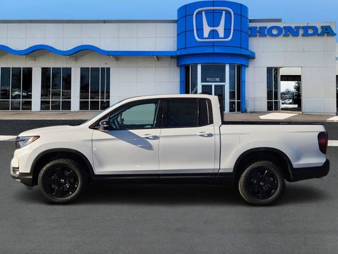 New 2026 Honda Ridgeline Black Edition image 3