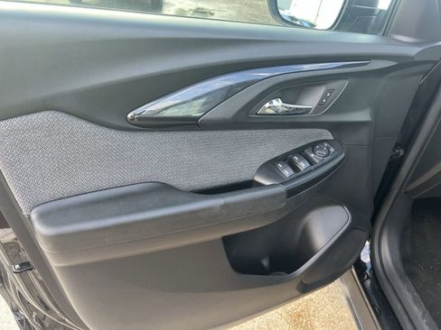 Used 2023 Chevrolet TrailBlazer LS image 13