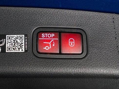 New 2026 Mercedes-Benz GLC 300 4MATIC image 33