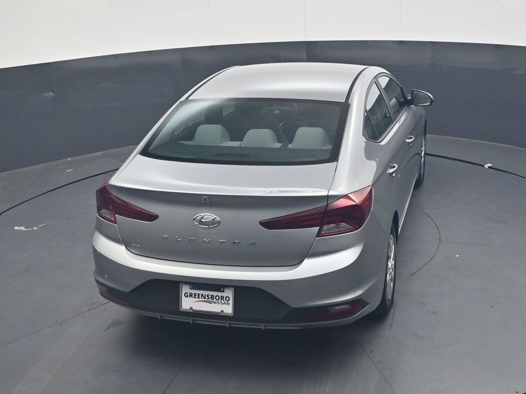 Used 2020 Hyundai Elantra SE FWD image 26