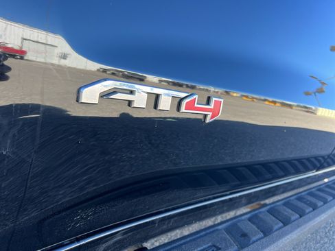 Used 2022 GMC Sierra 1500 AT4 w/ AT4 Premium Package AWD/4WD image 13