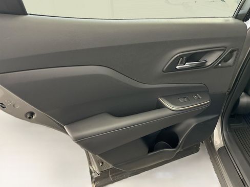 Used 2023 Toyota Crown Platinum image 27