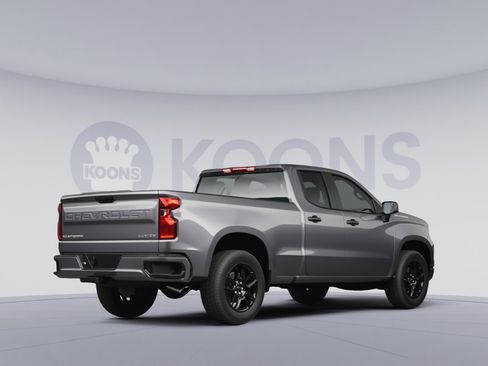 Used 2025 Chevrolet Silverado 1500 Custom w/ Turbomax Blackout Package image 4