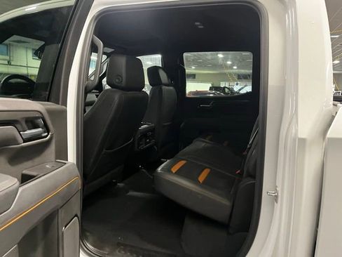 Used 2025 GMC Sierra 1500 AT4 image 12