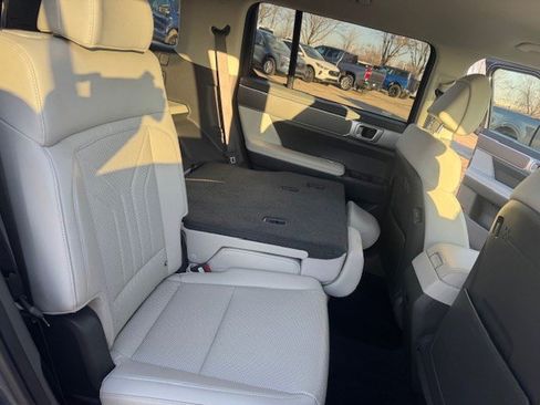 Used 2025 Hyundai Santa Fe SEL image 35