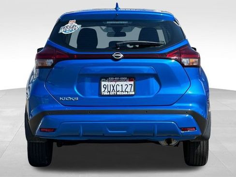 Certified 2025 Nissan Kicks Play S FWD image 5