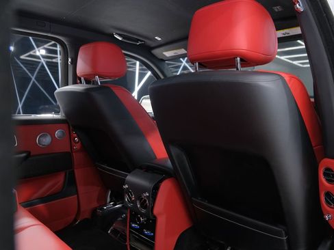 Used 2021 Rolls-Royce Cullinan image 43