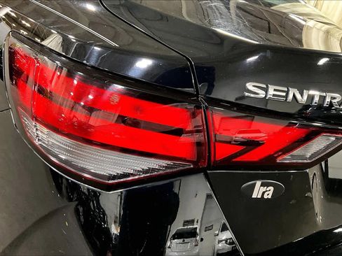 Used 2020 Nissan Sentra S image 28