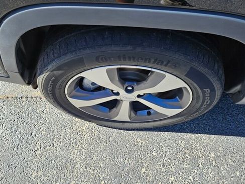 Used 2022 Jeep Cherokee Limited image 22