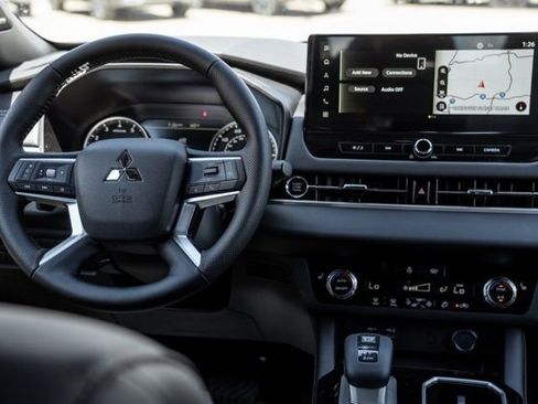 New 2026 Mitsubishi Outlander LE AWD/4WD image 15