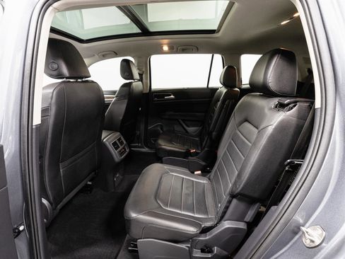 Used 2019 Volkswagen Atlas SEL Premium image 6