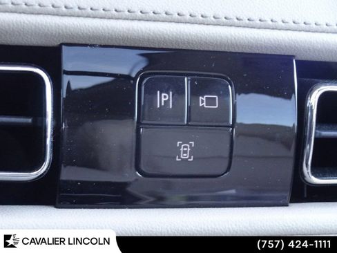 Certified 2023 Lincoln Aviator Standard w/ Premium Package image 39