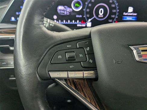 Used 2023 Cadillac Escalade ESV Premium Luxury image 17