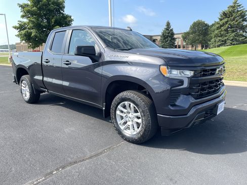 Used 2023 Chevrolet Silverado 1500 RST AWD/4WD image 7