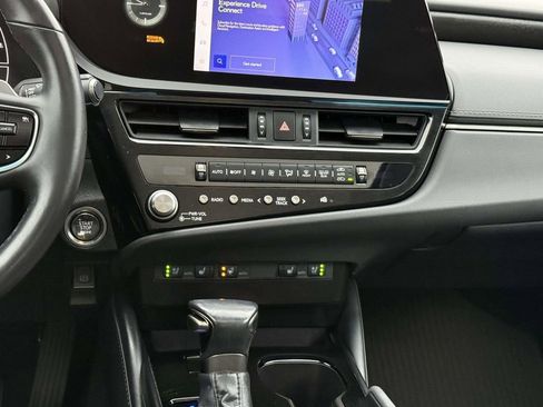 Used 2023 Lexus ES 350 Premium image 18