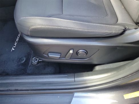 Used 2022 Hyundai Tucson SEL image 25