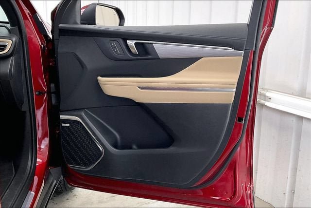 Certified 2025 Buick Enclave Preferred w/ Power Package FWD image 21