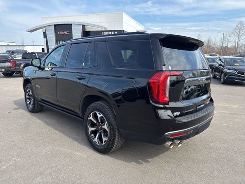 Used 2023 GMC Yukon AT4 w/ AT4 Premium Plus Package image 3