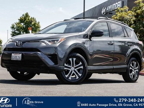 Used 2018 Toyota RAV4 LE w/ All Weather Liner Package FWD image 1
