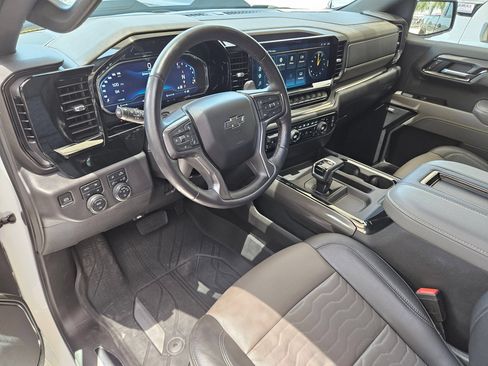 Certified 2022 Chevrolet Silverado 1500 ZR2 AWD/4WD image 10