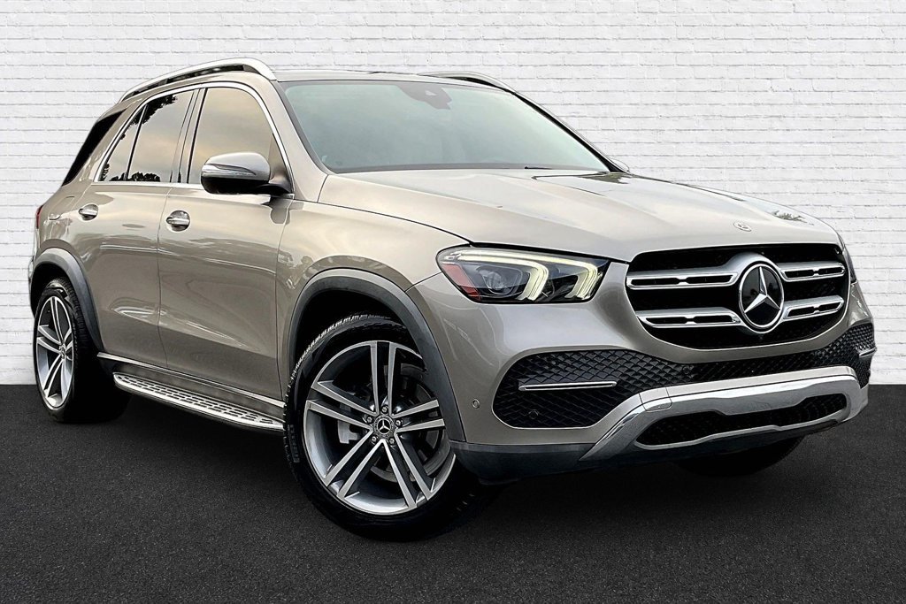 Used 2022 Mercedes-Benz GLE 350 4MATIC w/ Premium Package image 3