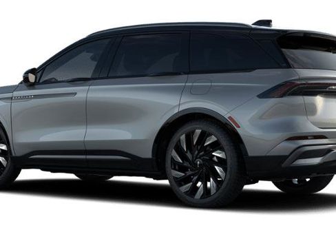 New 2026 Lincoln Nautilus Reserve w/ Jet Appearance Package AWD/4WD image 2