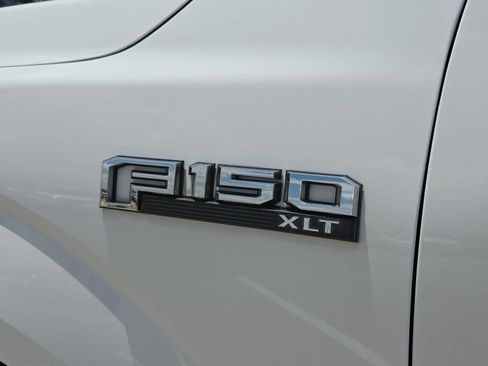 Used 2017 Ford F150 XLT w/ Equipment Group 302A Luxury RWD image 11